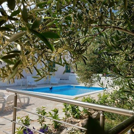 Holiday House M&A&K With Swimming Pool Kaštel Štafilić 외부 사진