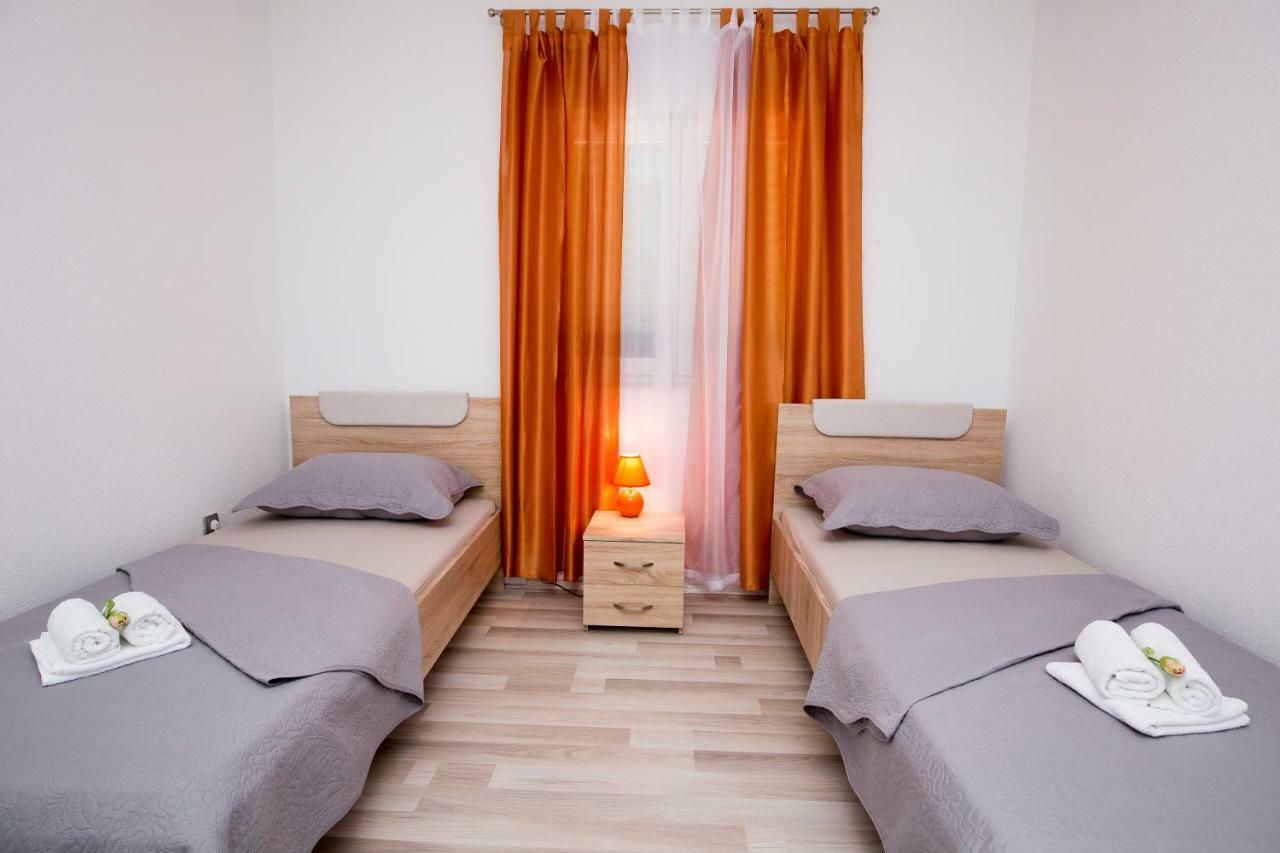 Holiday House M&A&K With Swimming Pool Kaštel Štafilić 외부 사진
