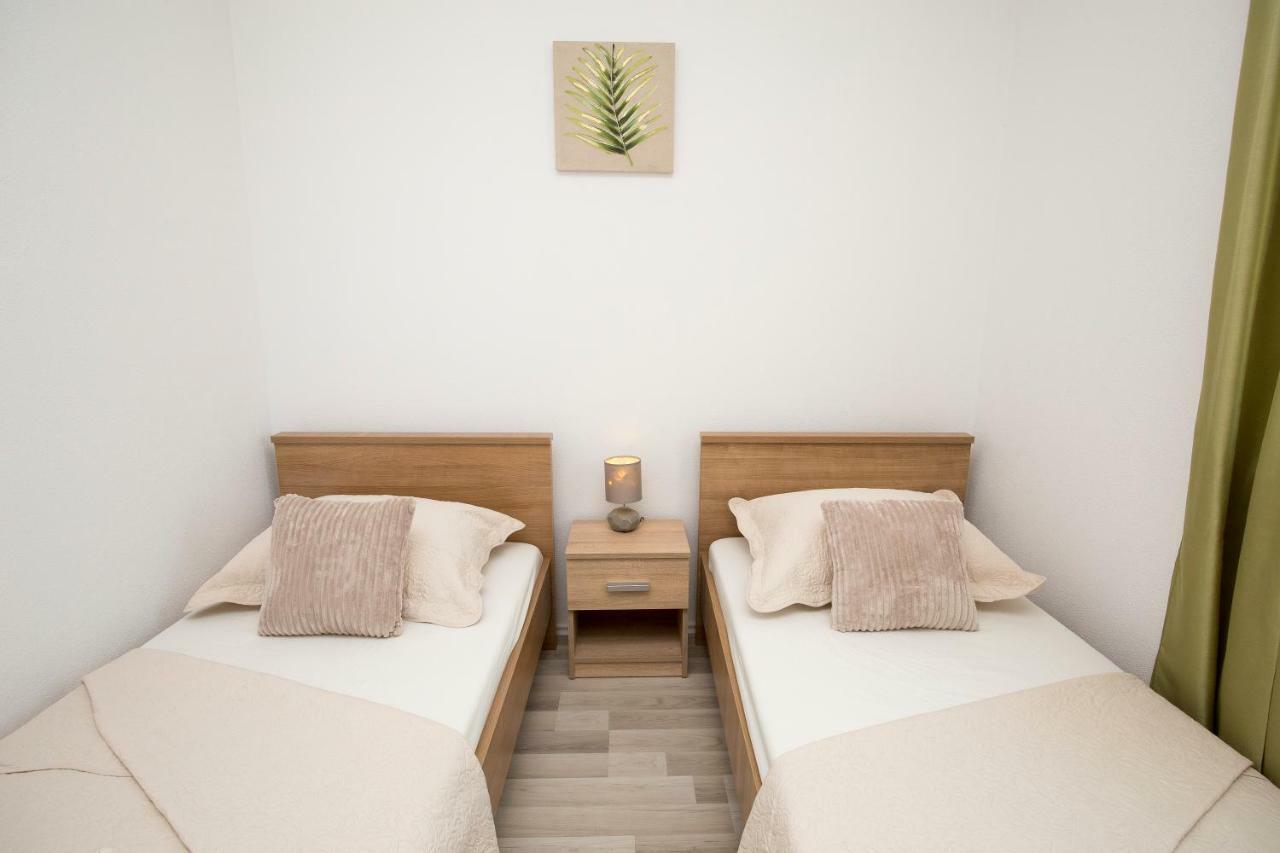 Holiday House M&A&K With Swimming Pool Kaštel Štafilić 외부 사진