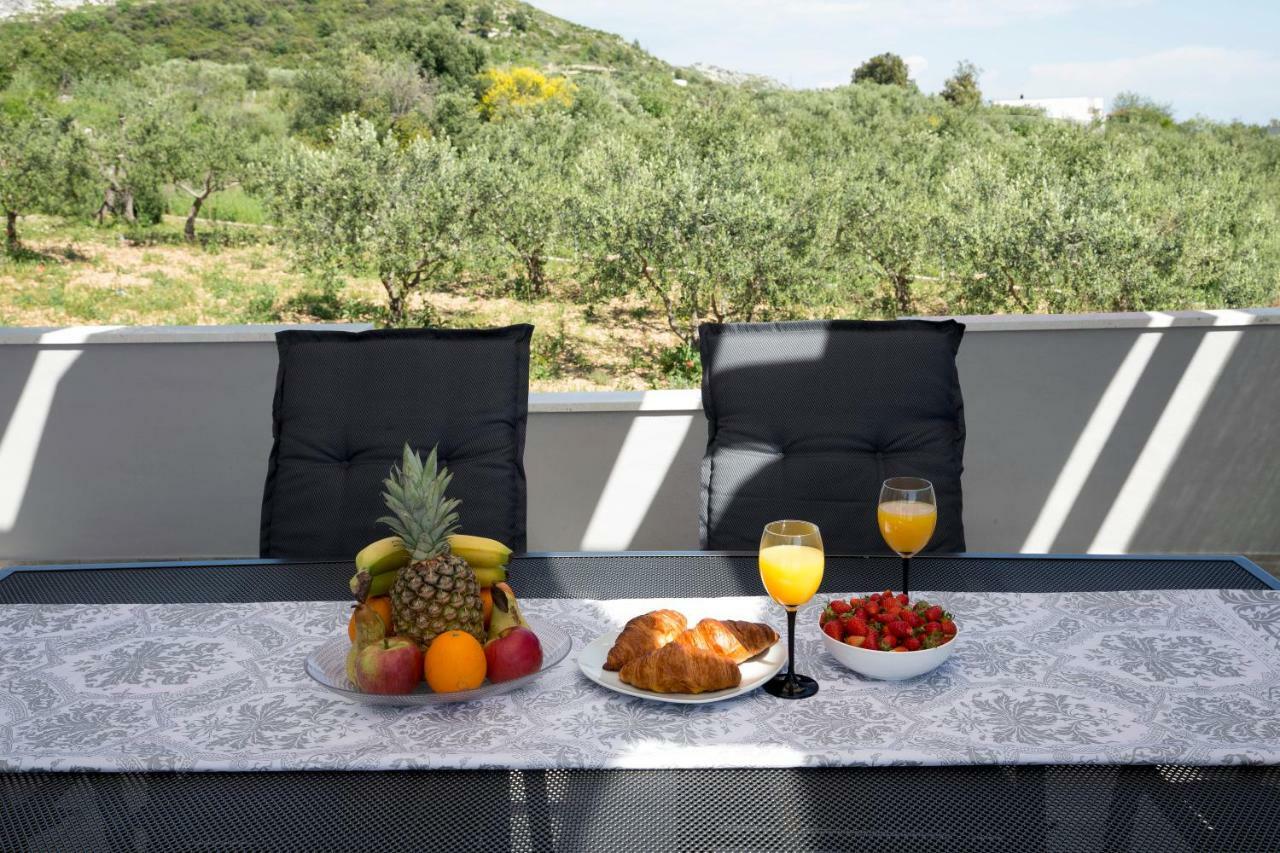 Holiday House M&A&K With Swimming Pool Kaštel Štafilić 외부 사진