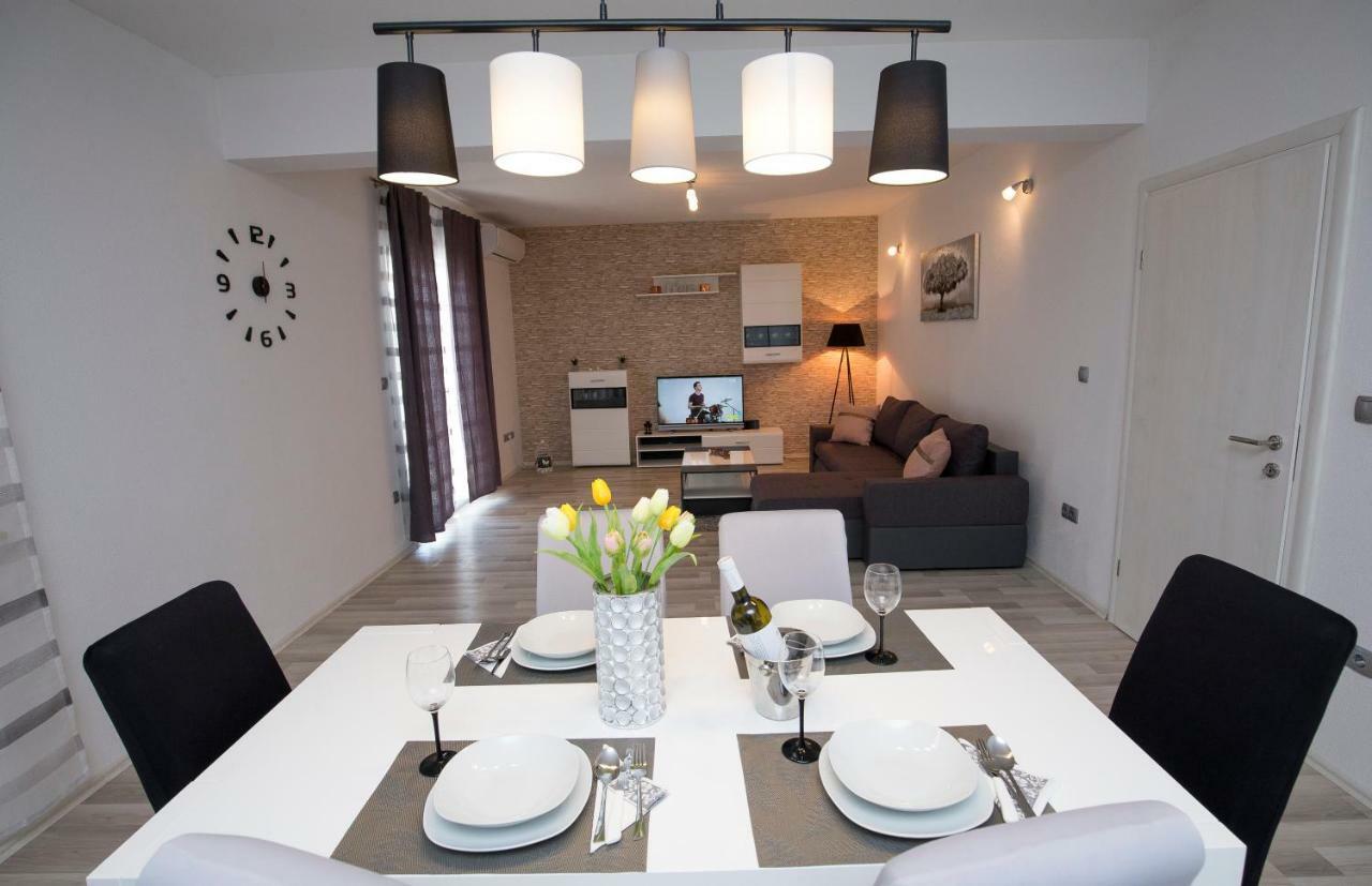 Holiday House M&A&K With Swimming Pool Kaštel Štafilić 외부 사진