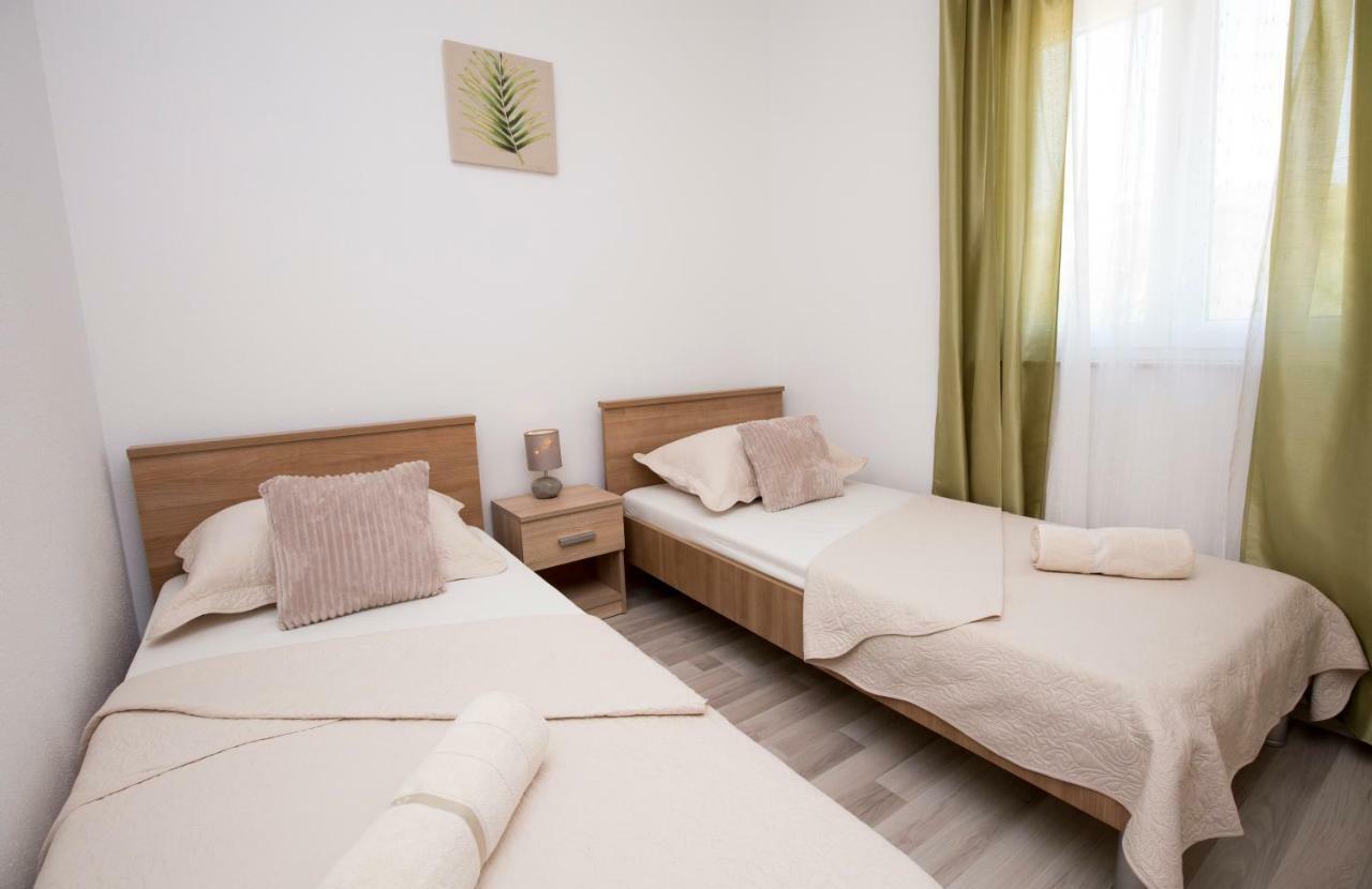 Holiday House M&A&K With Swimming Pool Kaštel Štafilić 외부 사진
